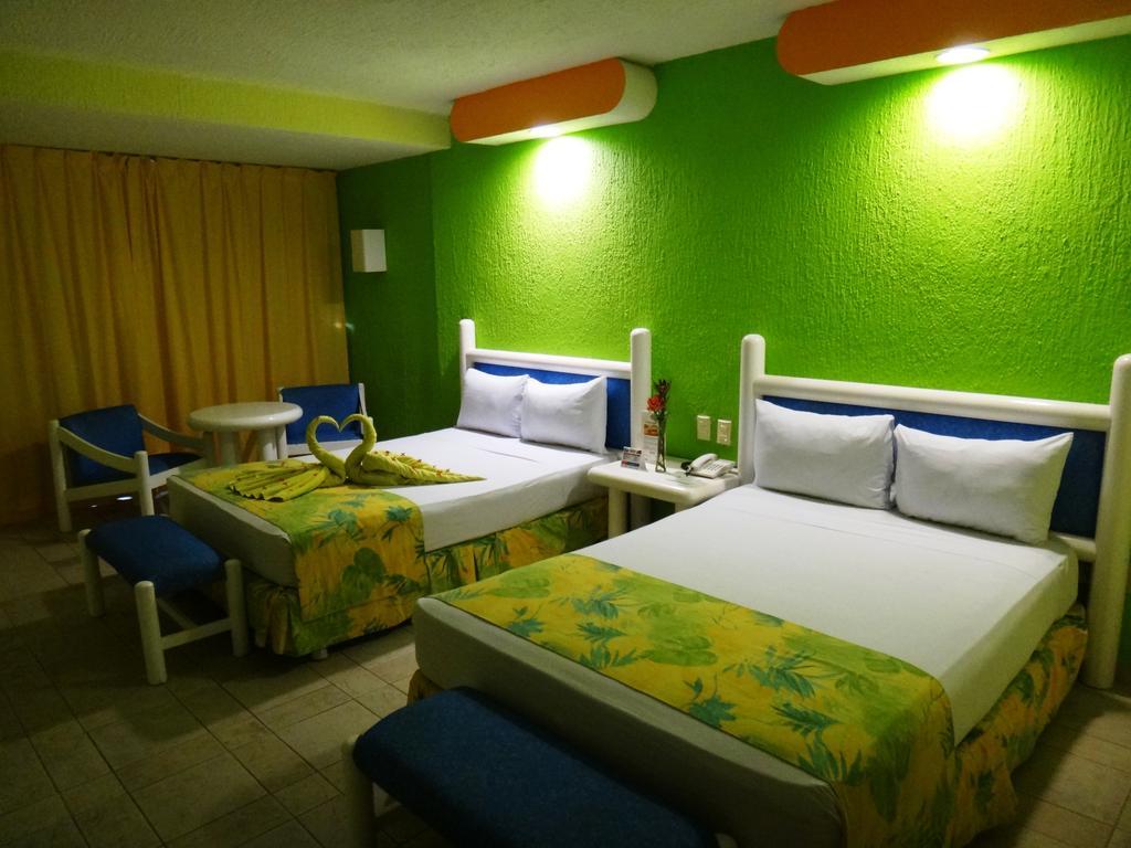 Solymar Beach Condos Cancún Eksteriør bilde